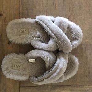 UGG W Abela light grey slippers